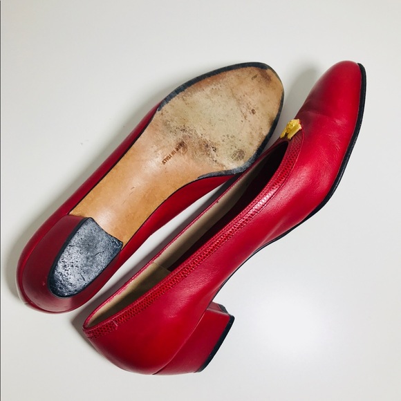 Salvatore ferragamo boutique red vintage heels - Picture 7 of 8